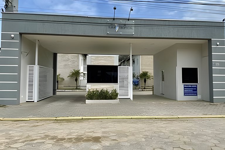 3 Praias a Pé | Cond. Familiar | Portaria 24/7